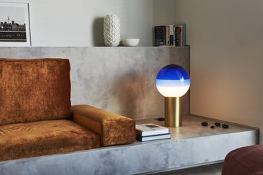 Dipping Light table lamp