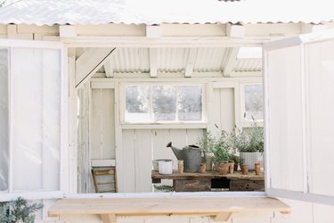 Garden shed with plants from Bodega Los Alamos