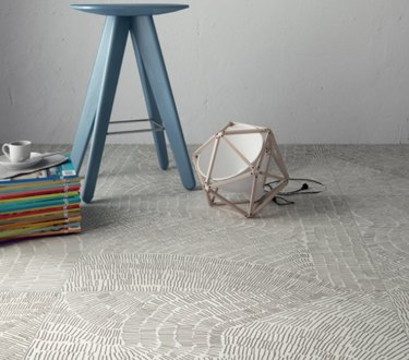 Fossil floor tile manufactured by Refin Ceramiche