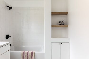 a walk through: Bathroom Shelving DIY