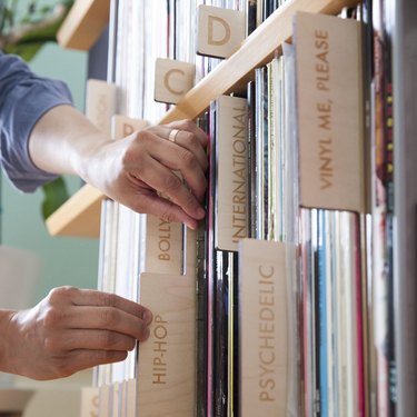 record dividers