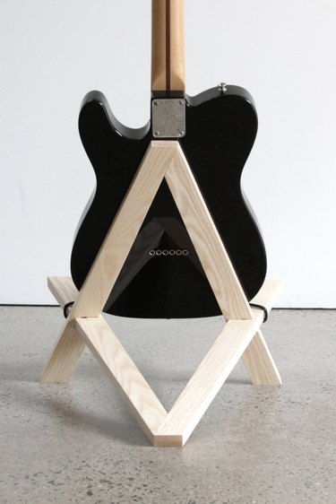 guitar stand