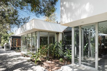 Artist Julie Markfield and Architect Greg Crawford Home Tour