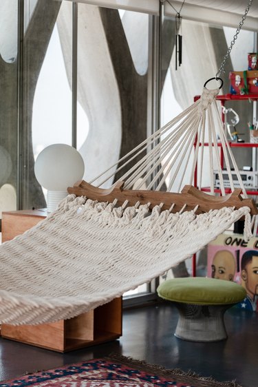 Iris Alonzo loft - hammock