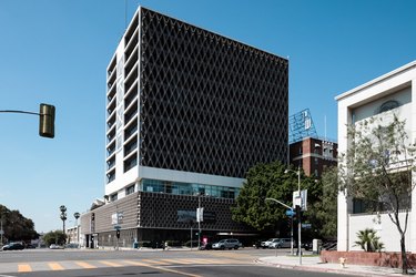 Iris Alonzo loft - American Cement Building