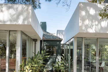 Artist Julie Markfield and Architect Greg Crawford Home Tour