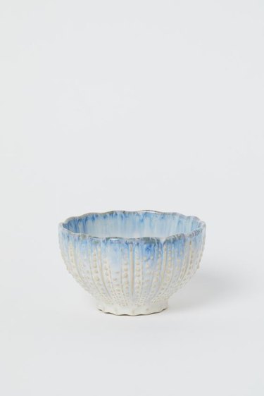 blue and white stoneware bowl