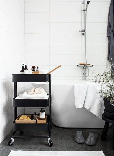 Storage hacks for a small bathroom - IKEA