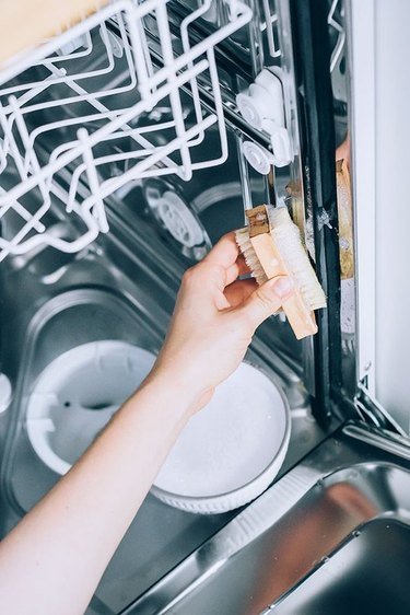 Cleaning inside of stainless steel dishwasher