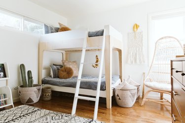 Kids bedroom with bunk beds