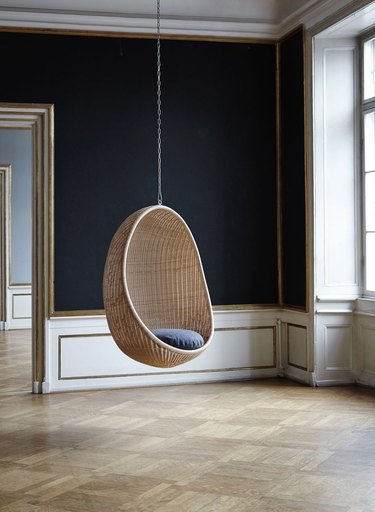 wicker hanging egg chair