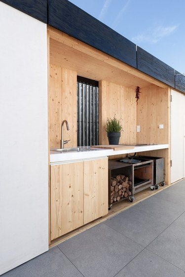 rustic outdoor kitchen