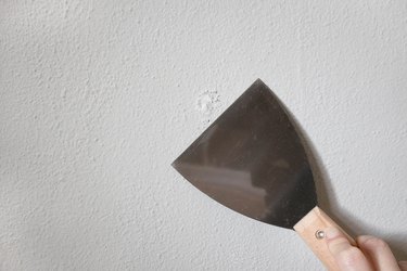 filling holes with spackle
