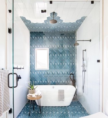 18 Inspiring Walk-In Showers for Small Bathrooms