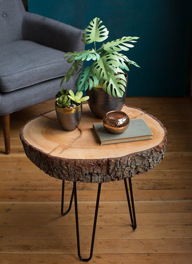 DIY rustic coffee table with wood slice tabletop and hairpin legs