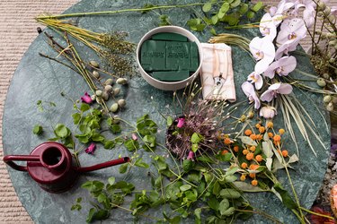 Floral Arrangement with Felisa Funes from of the flowers