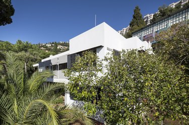 Eileen Gray's E-1027 house seen from the outside