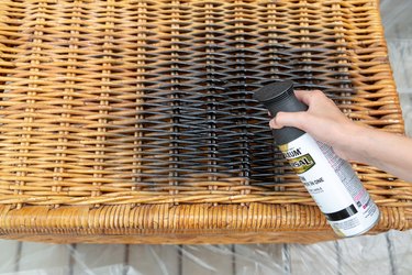 How to paint a wicker trunk