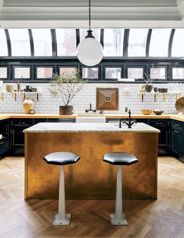 metallic kitchen idea