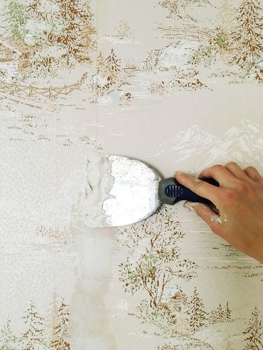 How to Apply Paint Over Wallpaper