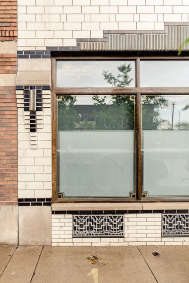 storefront on Gratiot Avenue