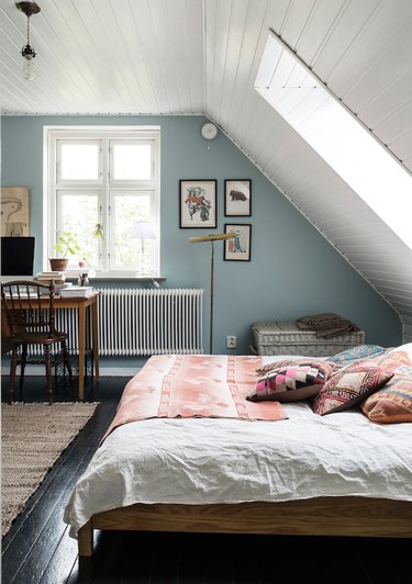 aqua blue bedroom