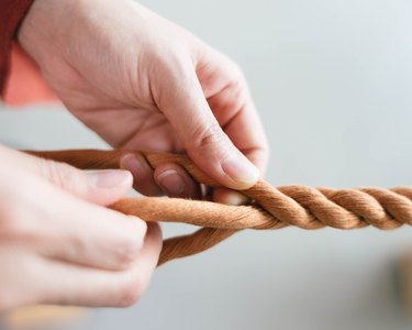 hands braiding material