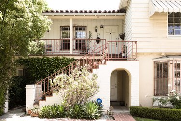 A 1940s Spanish apartment