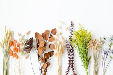 Thanksgiving Dried Floral Arrangement DIY