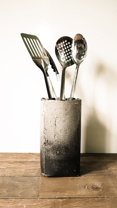 DIY Concrete Container for Kitchen Utensils