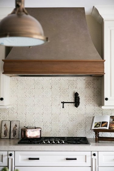 farmhouse kitchen backsplash idea with rustic kitchen backsplash