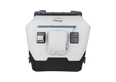 otterbox soft backpack cooler