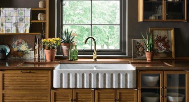 Dark wood kitchen countertop with vintage accents