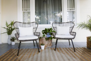 The welcoming front porch.