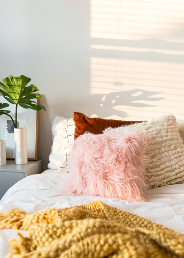 fall inspired bedroom decor