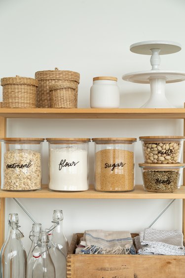 How to create hand letter glass storage jars