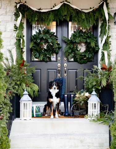 DIY Outdoor Christmas Decorations Ideas and Inspiration | Hunker