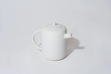 white teapot
