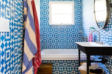 bathroom with blue and white moroccan tile
