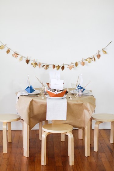 Thanksgiving kids table