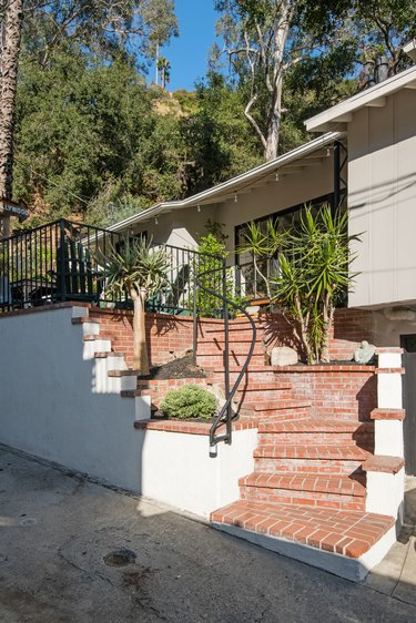 Stairs leading to Kawalek and Navarro's home