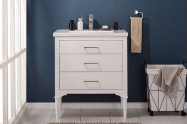 Design Element Mason 30" Single Sink Bathroom Vanity in White