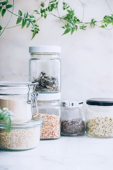 smart-ways-to-naturally-keep-pesky-bugs-out-of-your-kitchen-and-pantry