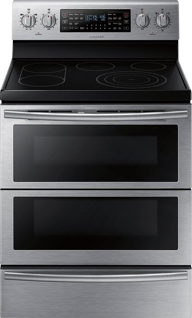 Double oven stove by Samsung in stainless steel with an electric range