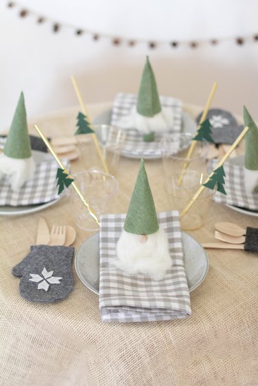 DIY Nordic Christmas kids table