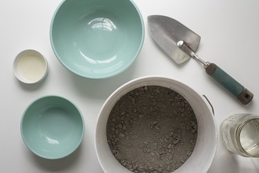 DIY Concrete Bowl supplies