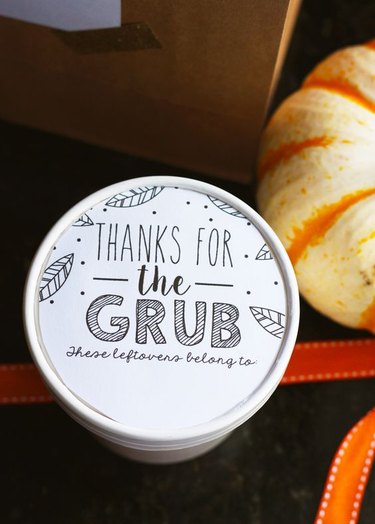 take out containers with printable labels for Thanksgiving leftovers