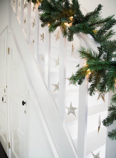 holiday decor on staircase