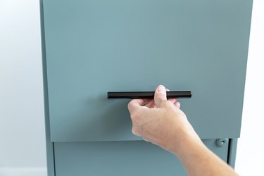 How to paint filing cabinet