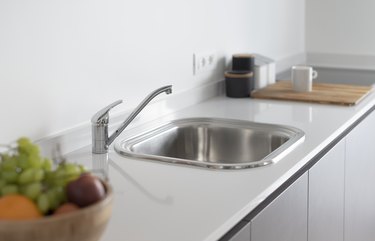 knowing brushed nickel faucet vs chrome differences and similarities - Arad  Branding